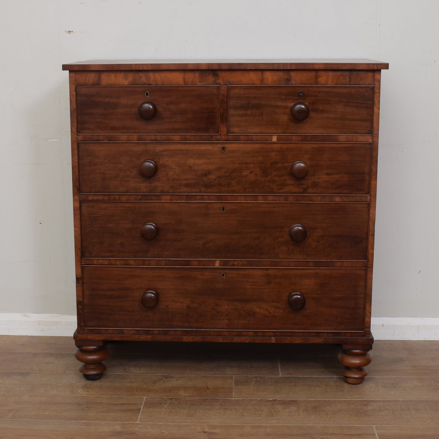 Victorian Chest of Drawers