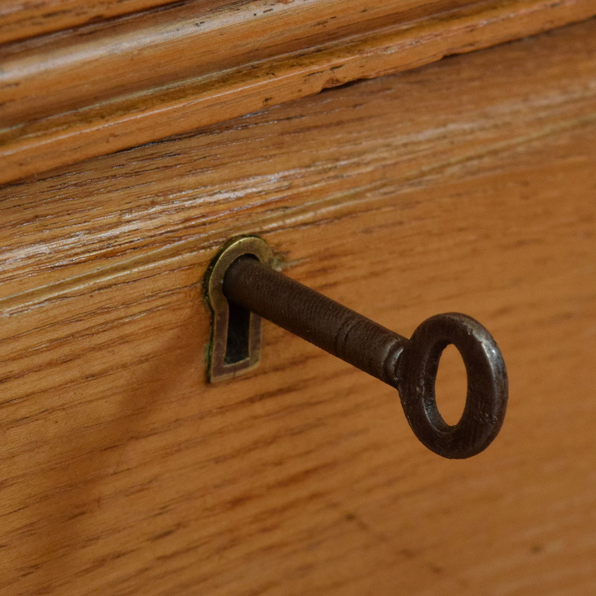 Carved Oak Hallrobe