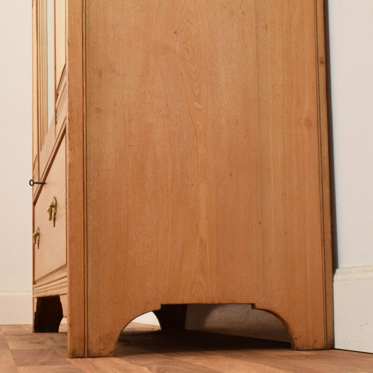 Carved Oak Hallrobe