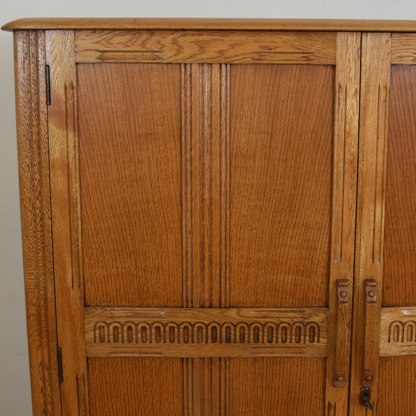 Large Priory Wardrobe