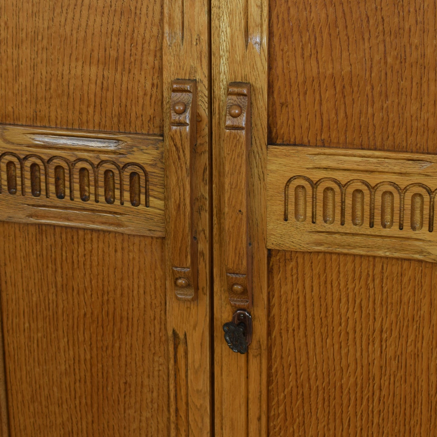 Large Priory Wardrobe