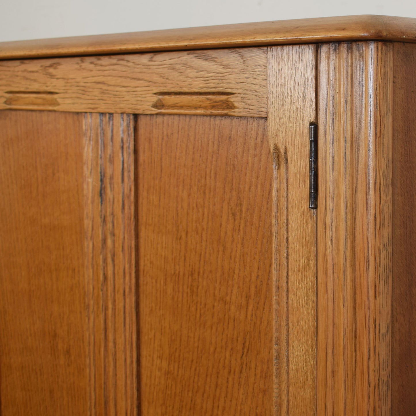 Large Priory Wardrobe