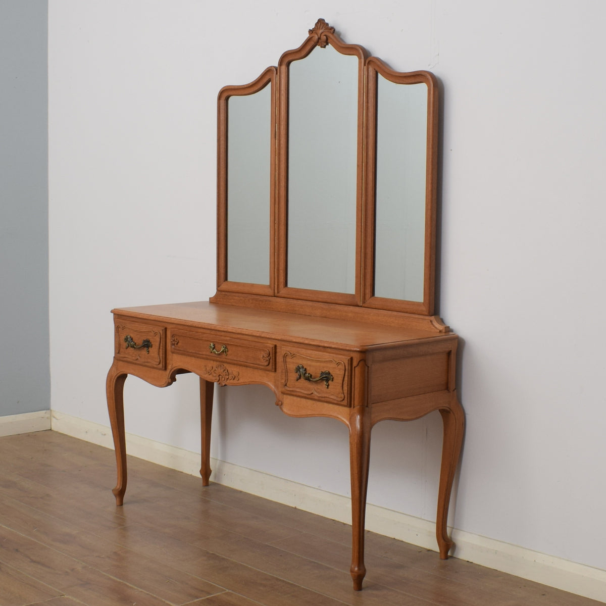 French Dressing Table