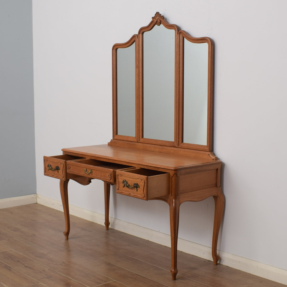 French Dressing Table