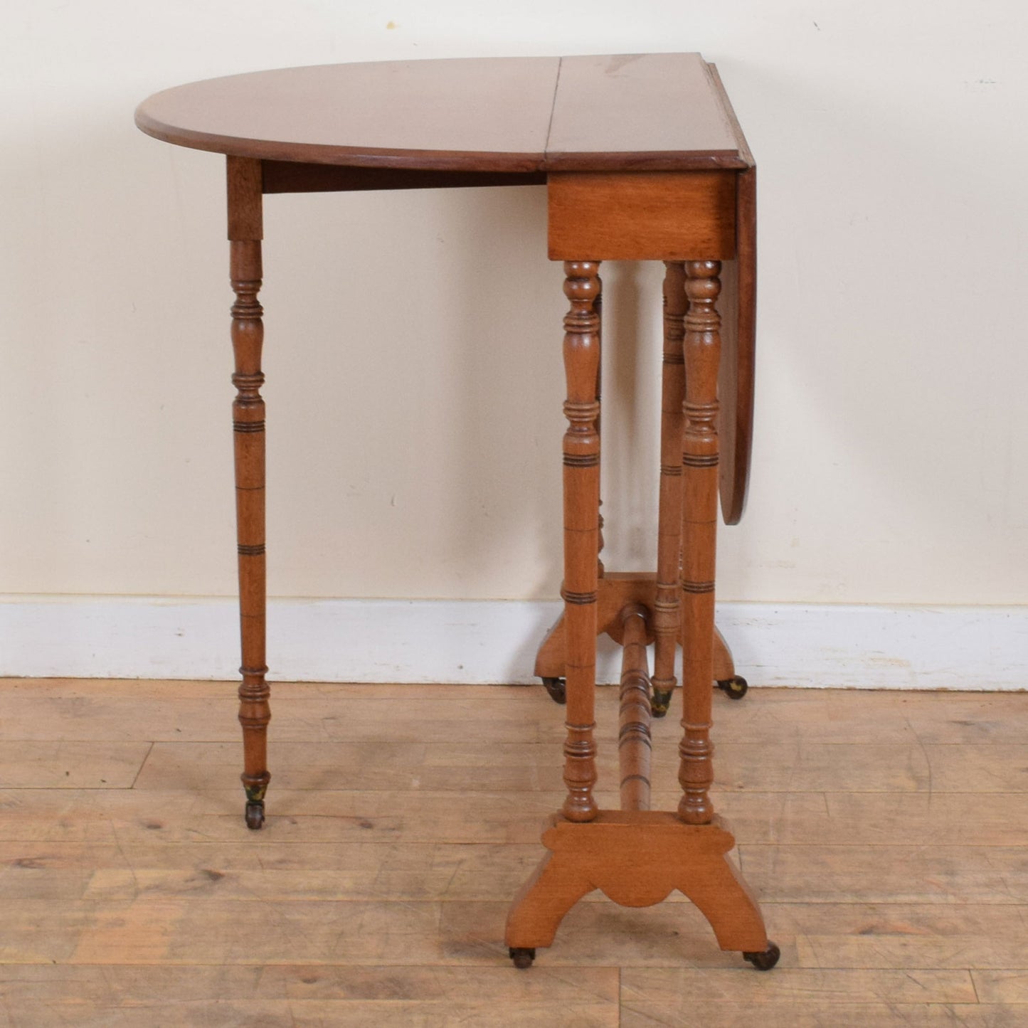 Drop Leaf Tea Table