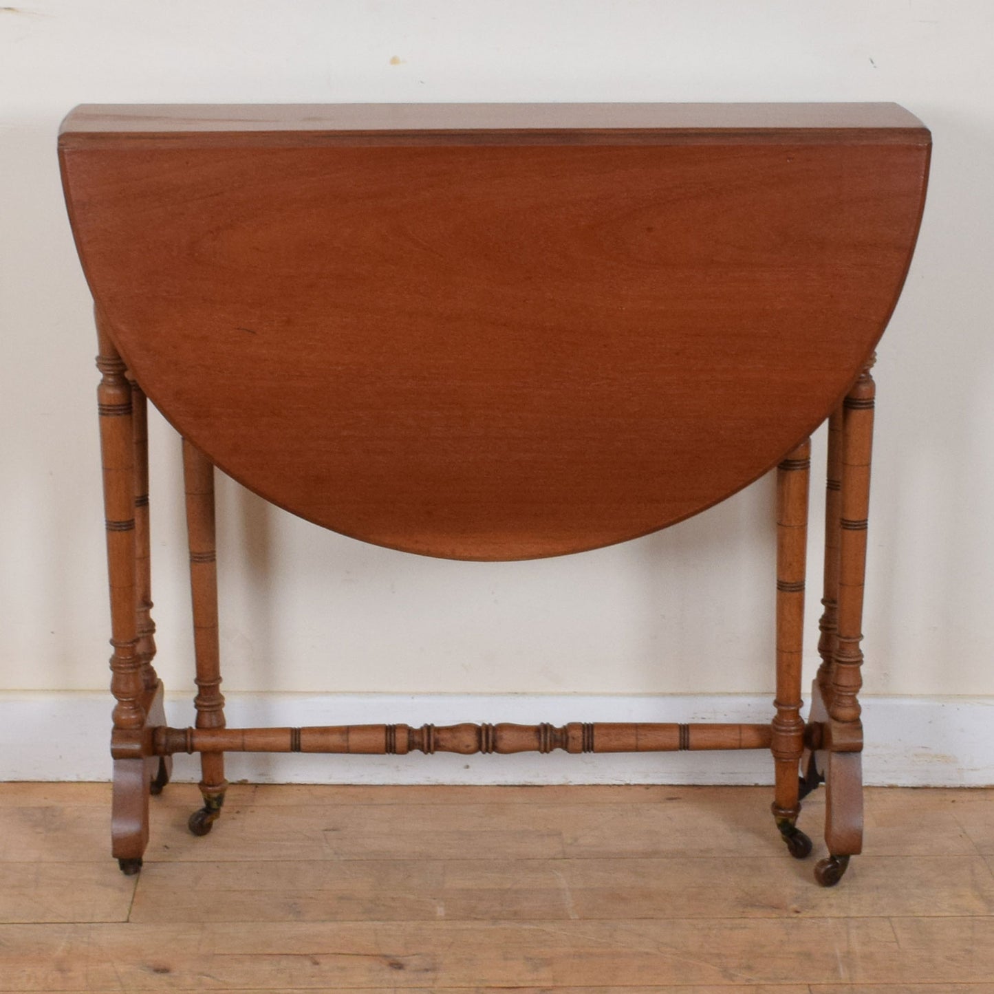 Drop Leaf Tea Table