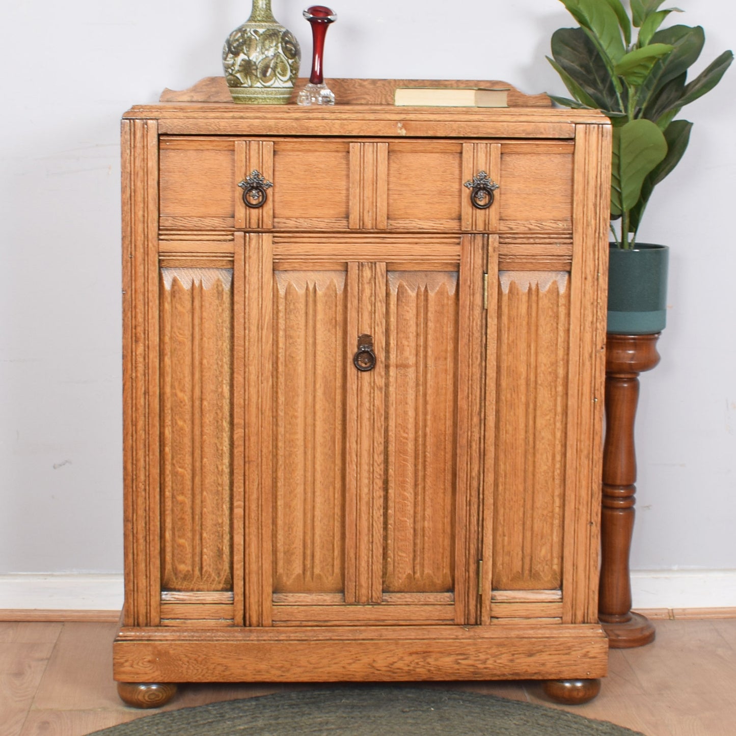 Small Oak Cabinet