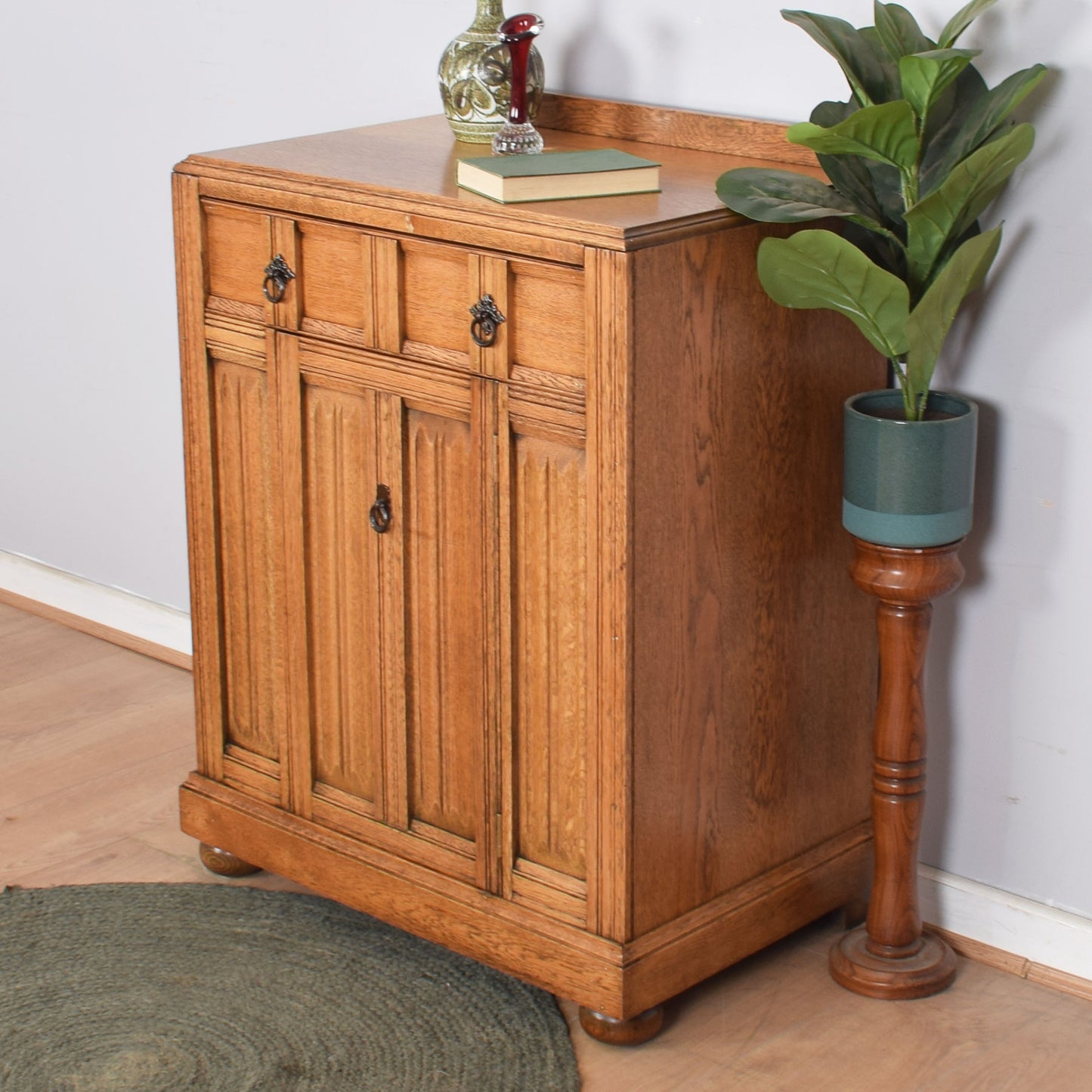 Small Oak Cabinet