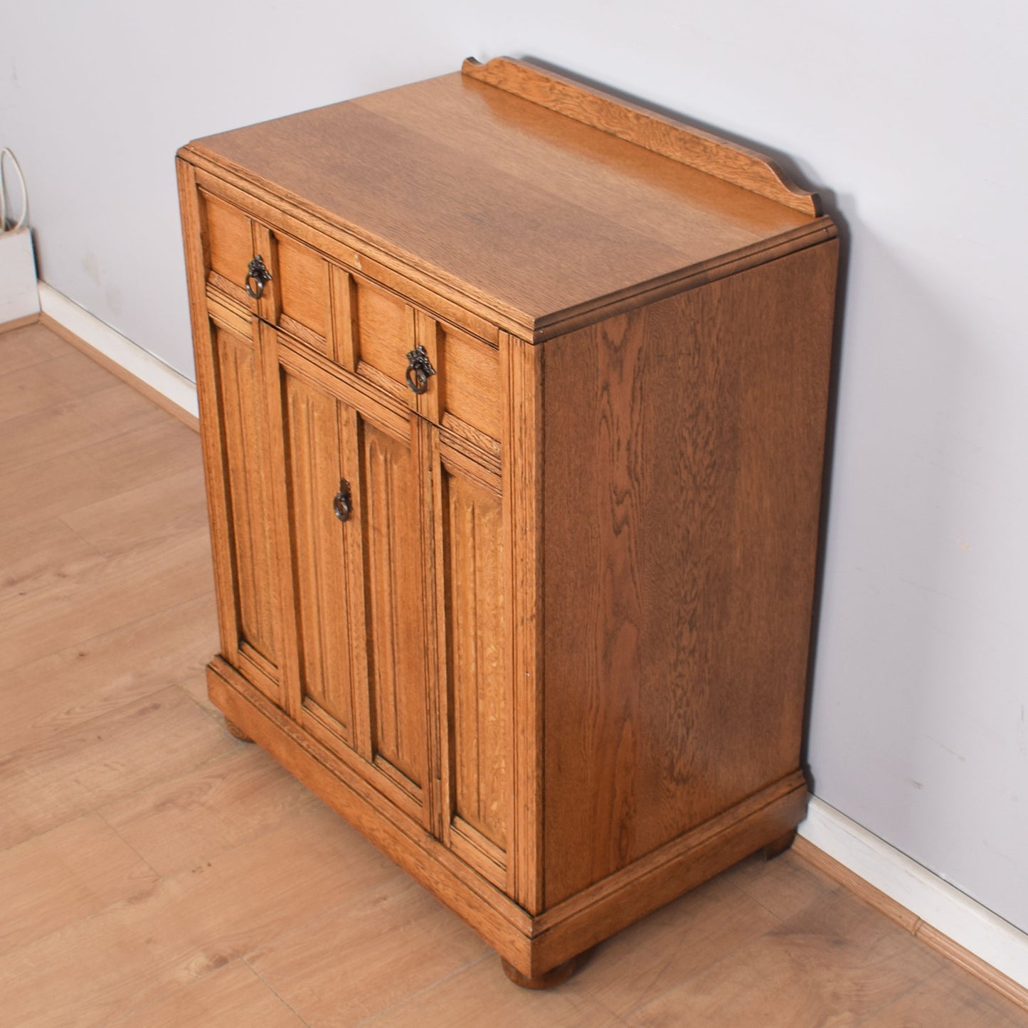 Small Oak Cabinet