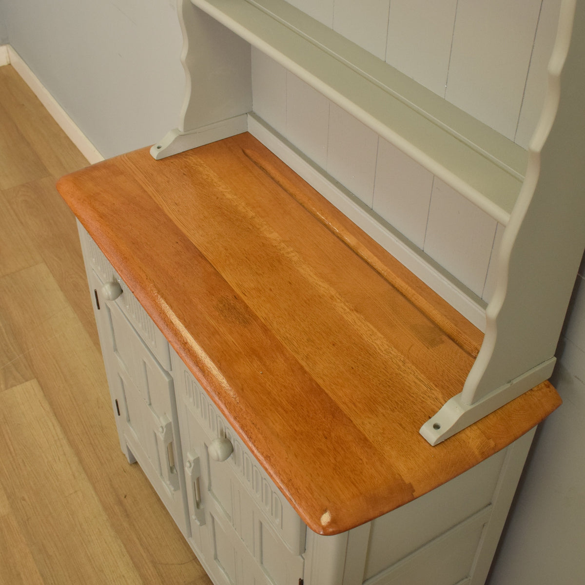 Priory dresser
