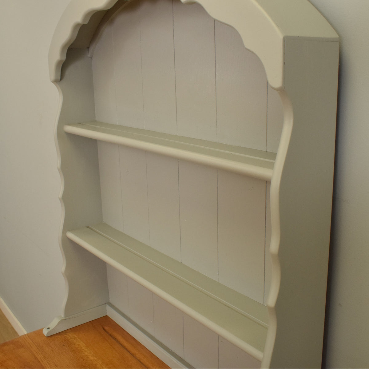 Priory dresser