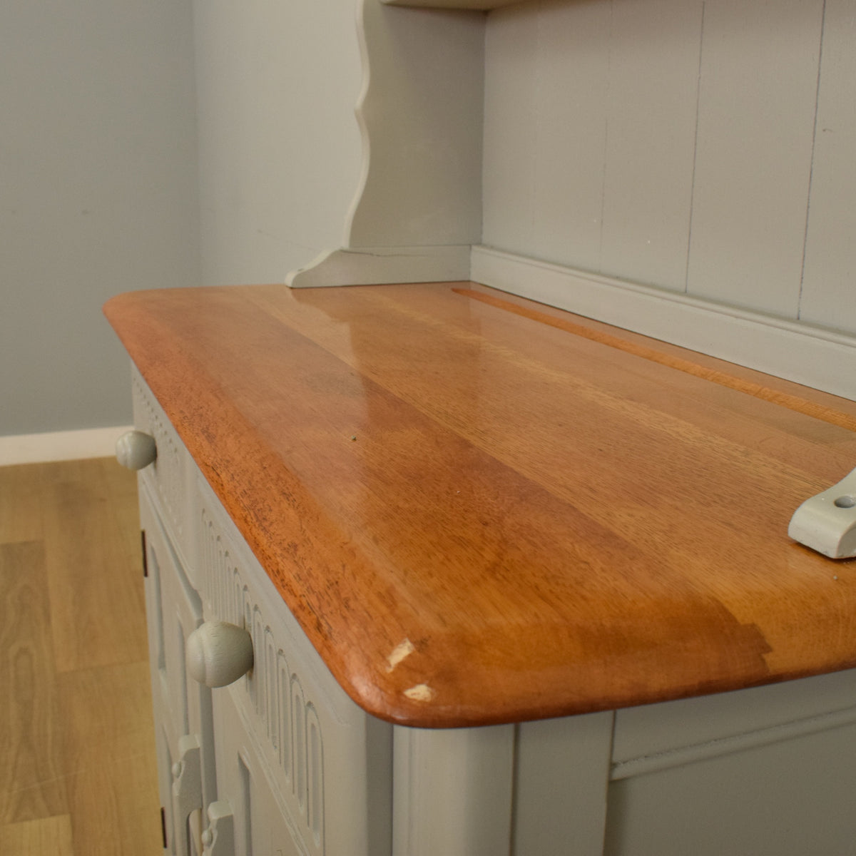 Priory dresser