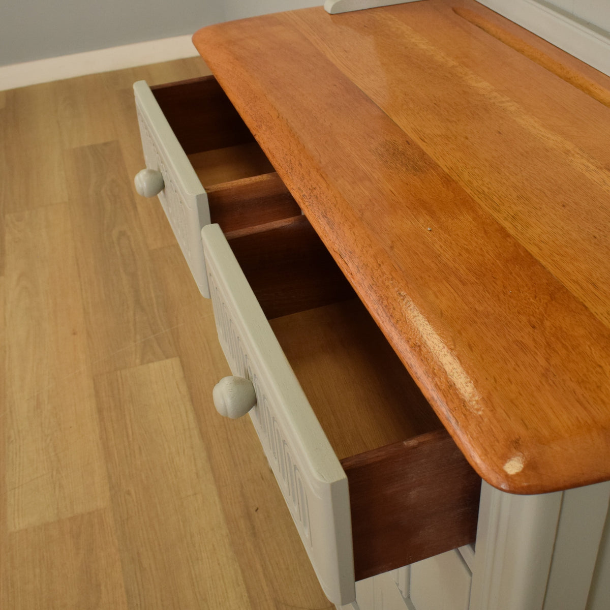 Priory dresser
