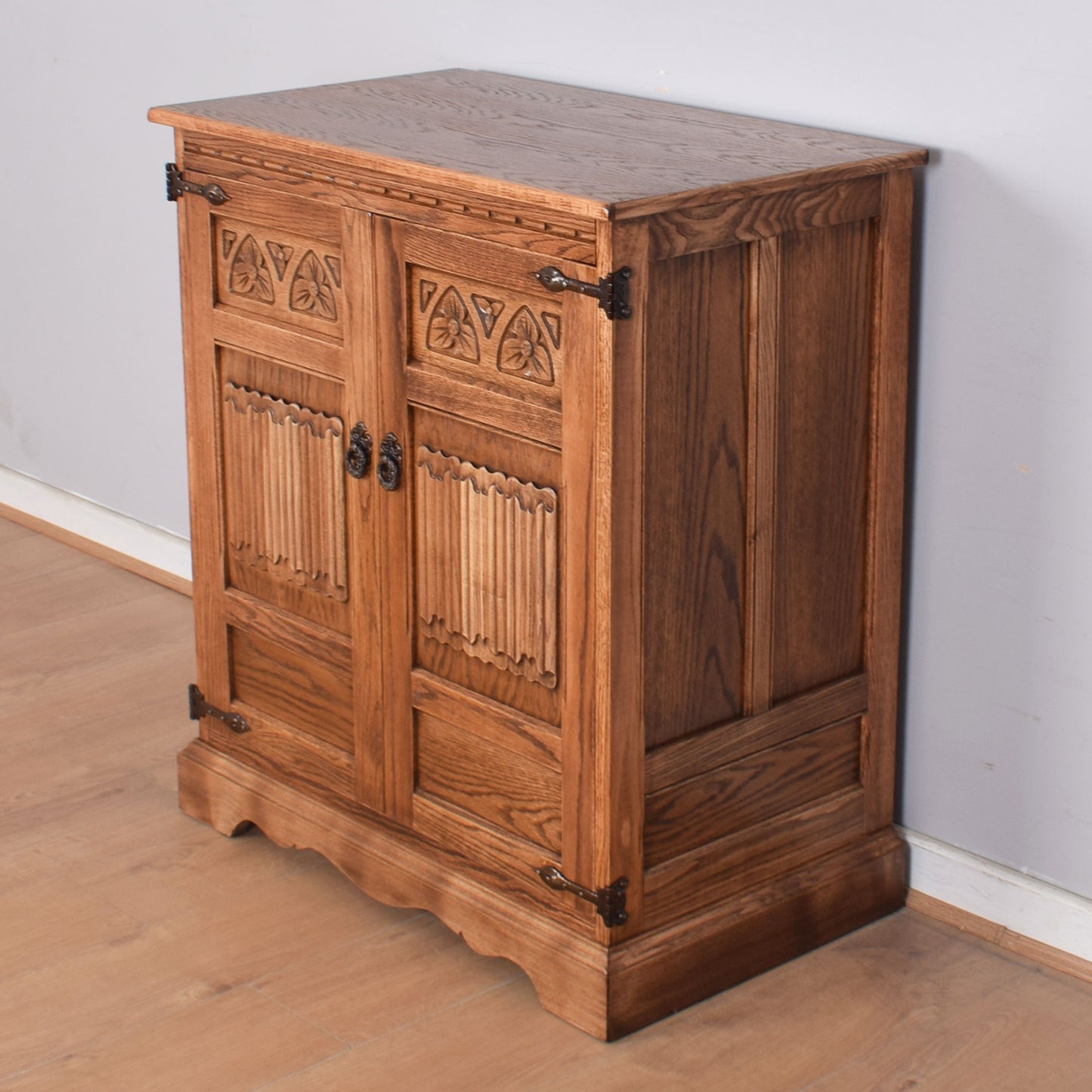 Old Charm Oak Cabinet