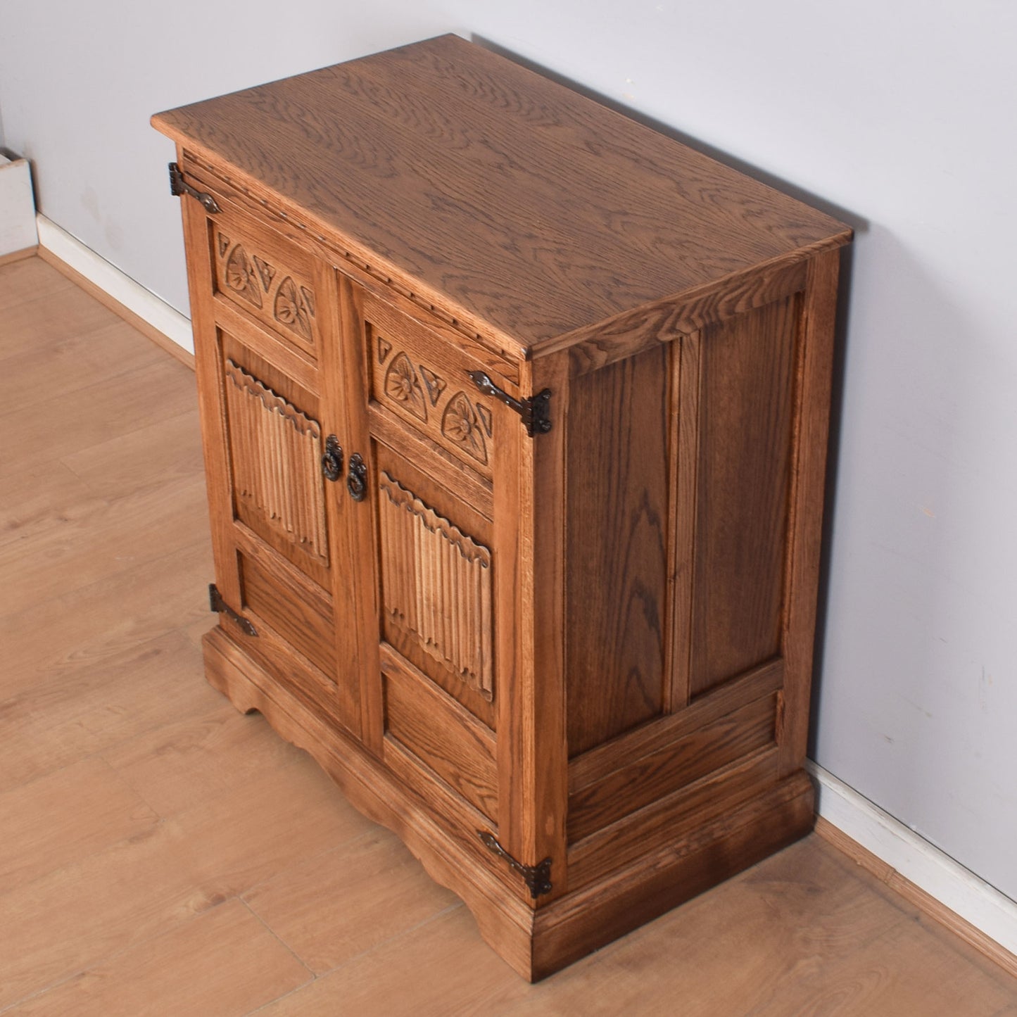 Old Charm Oak Cabinet