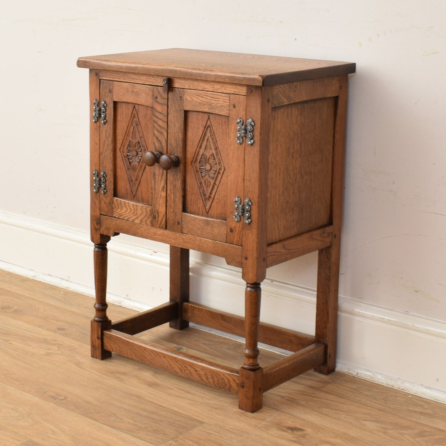 Small Oak Cabinet