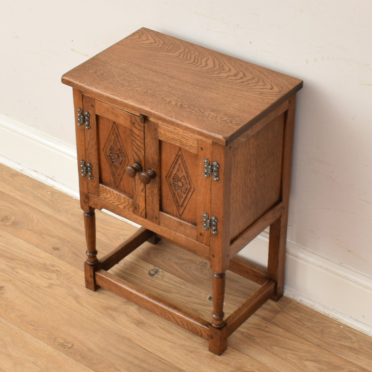 Small Oak Cabinet