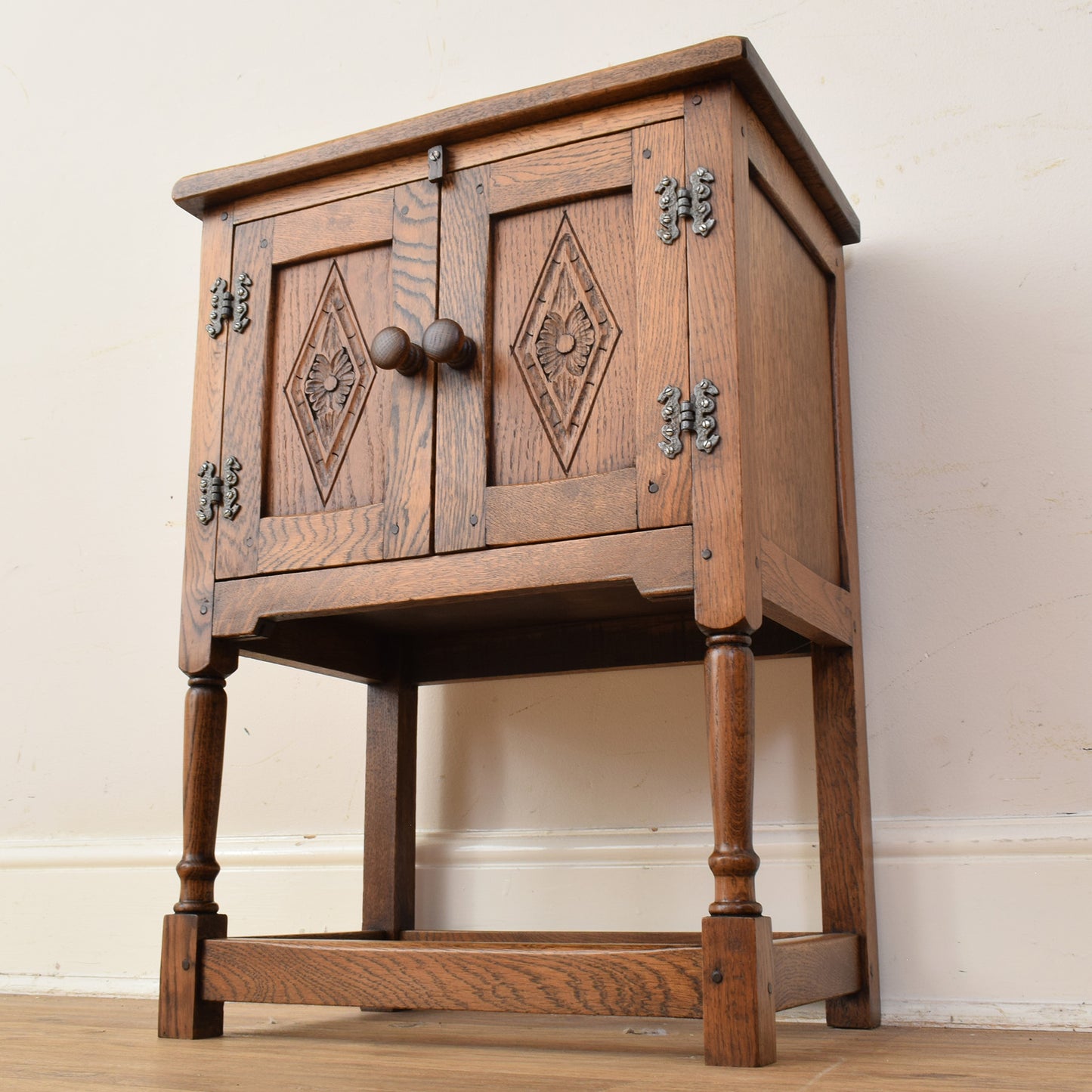 Small Oak Cabinet