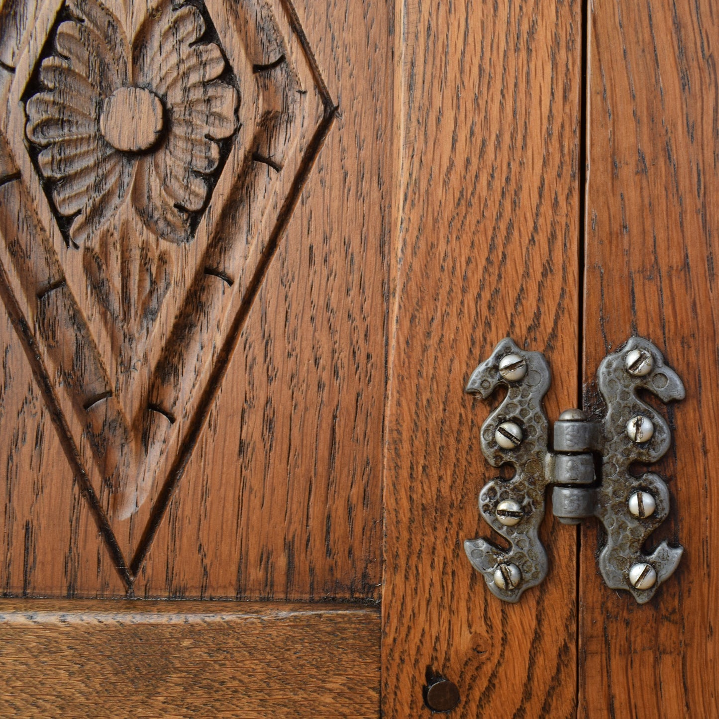 Small Oak Cabinet