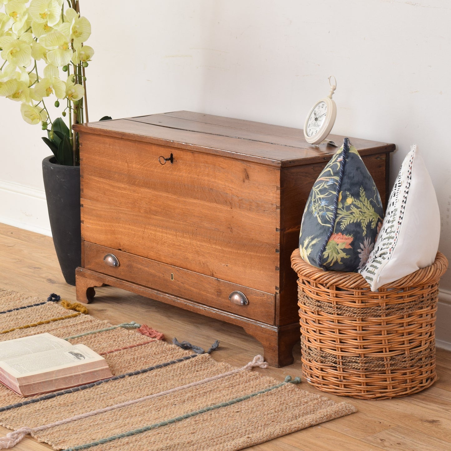 Oak Mule Chest