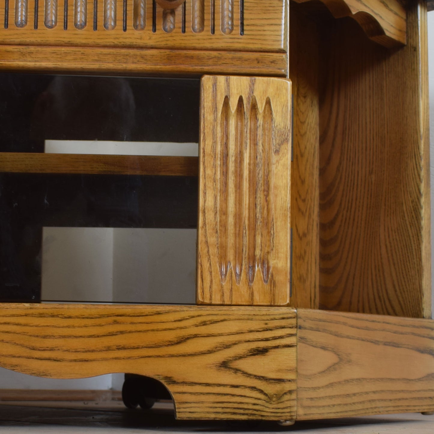 Priory TV Cabinet