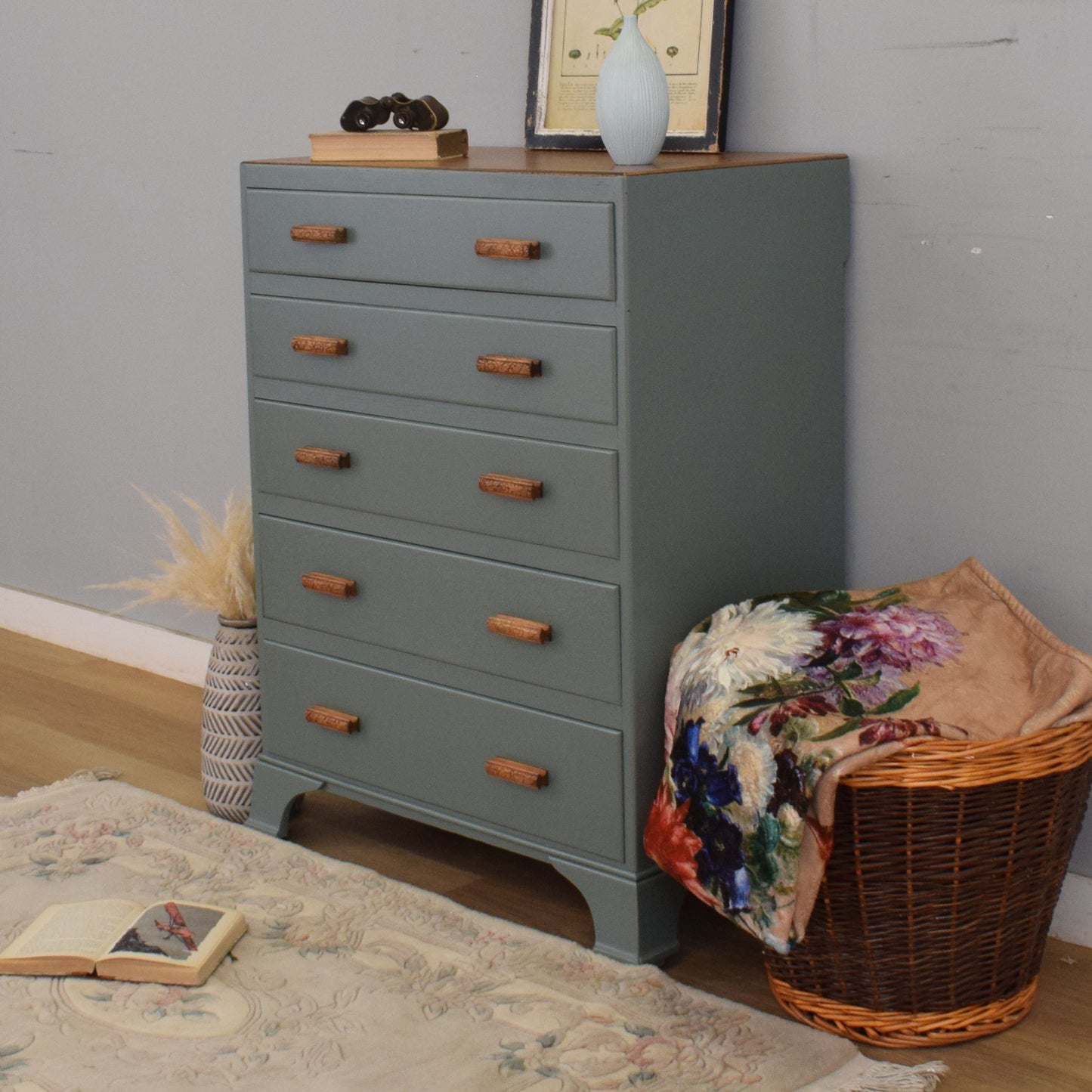 Painted Oak Veneer Chest of Drawers