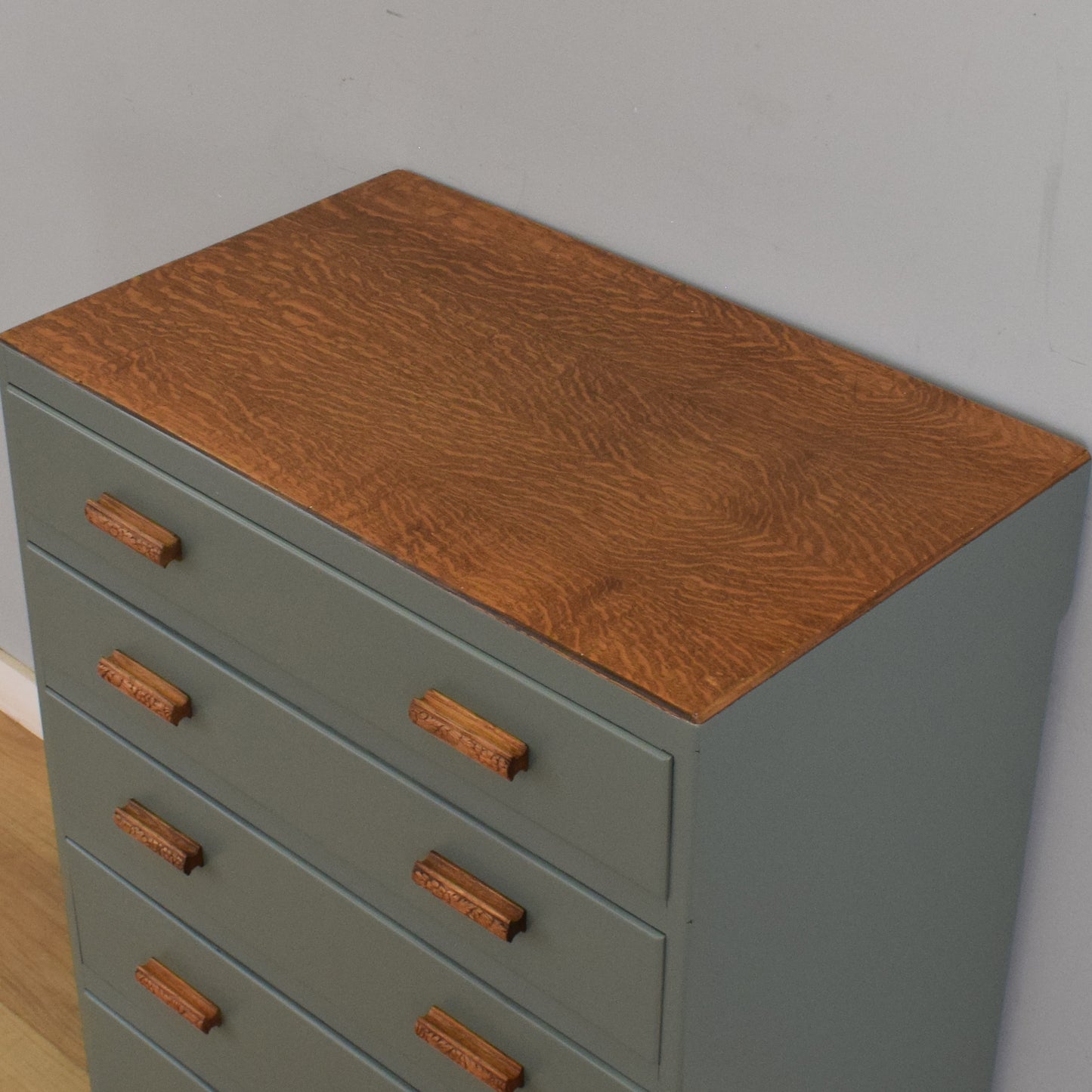Painted Oak Veneer Chest of Drawers