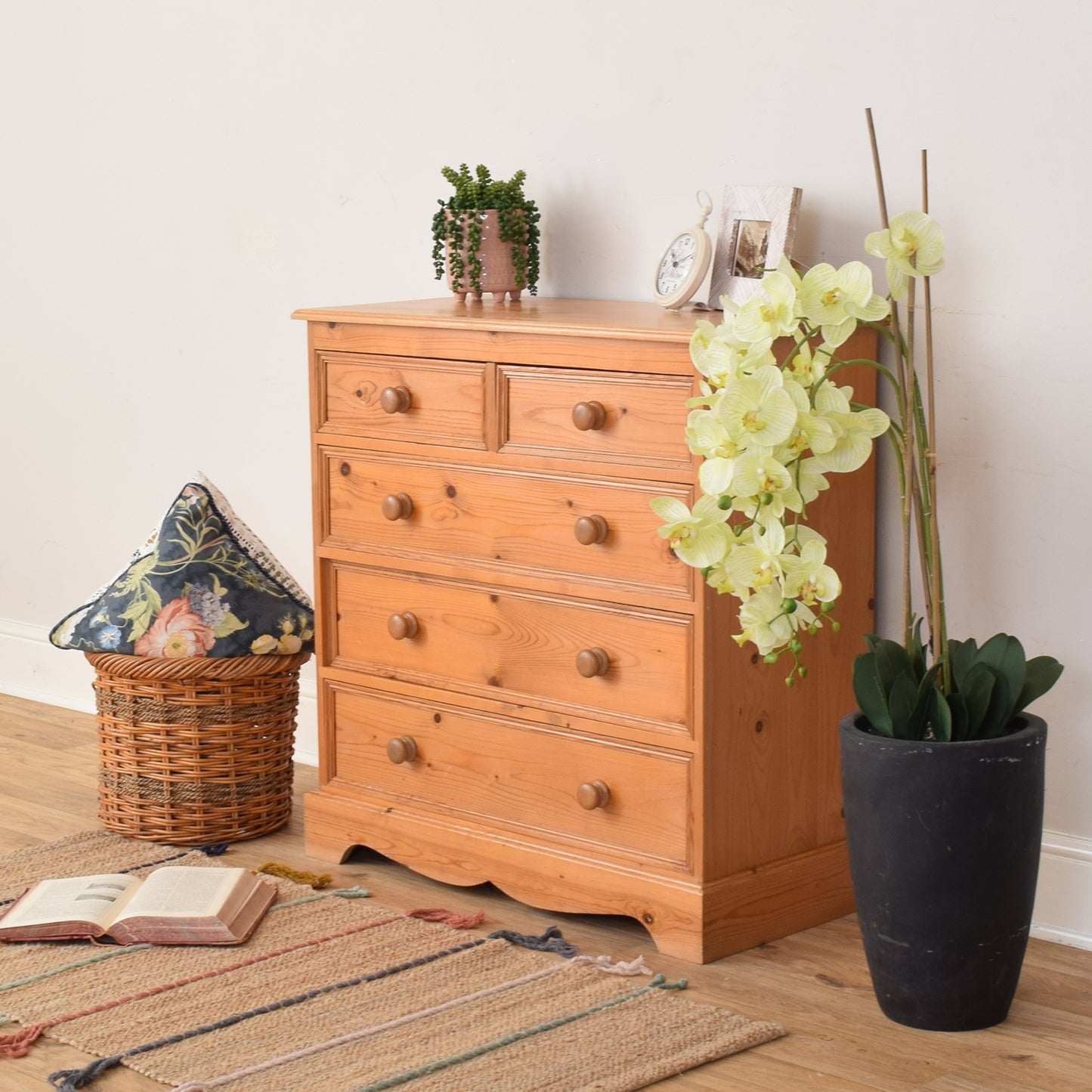 Pine Chest Of Drawers