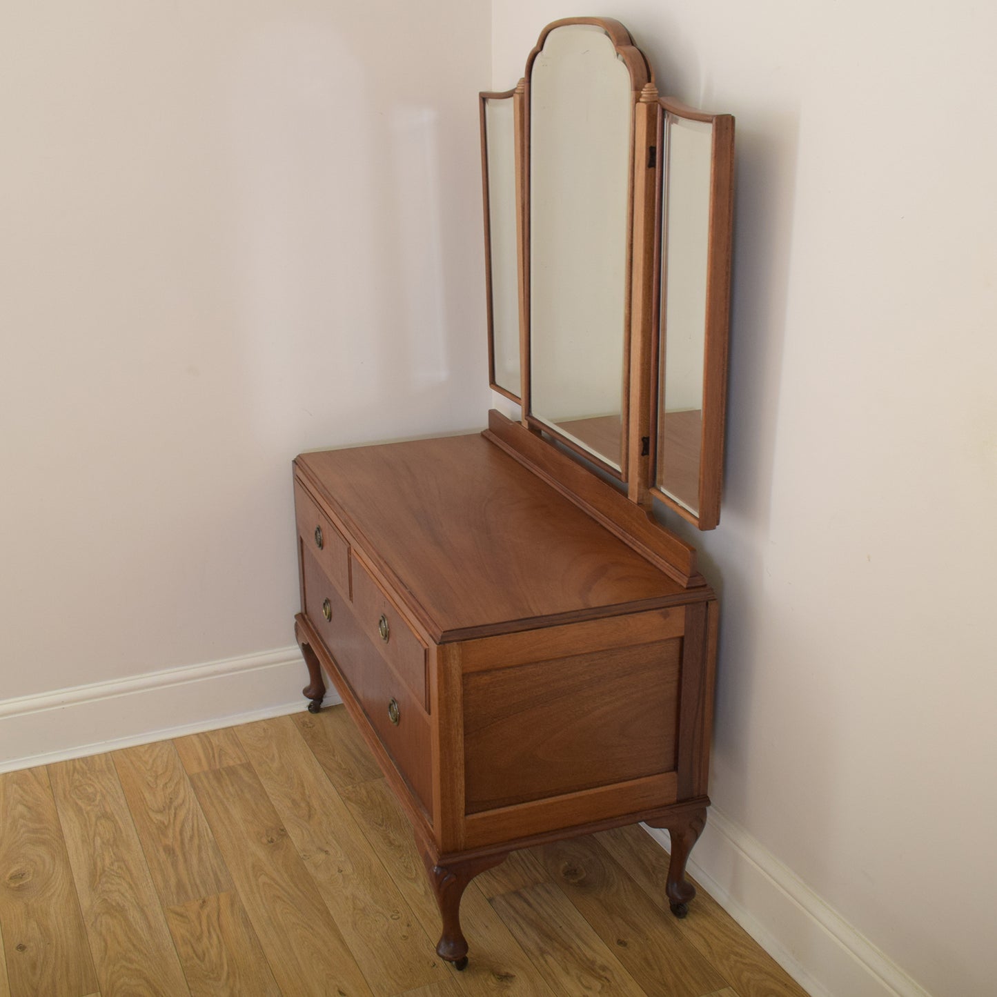 Mahogany Vanity Table