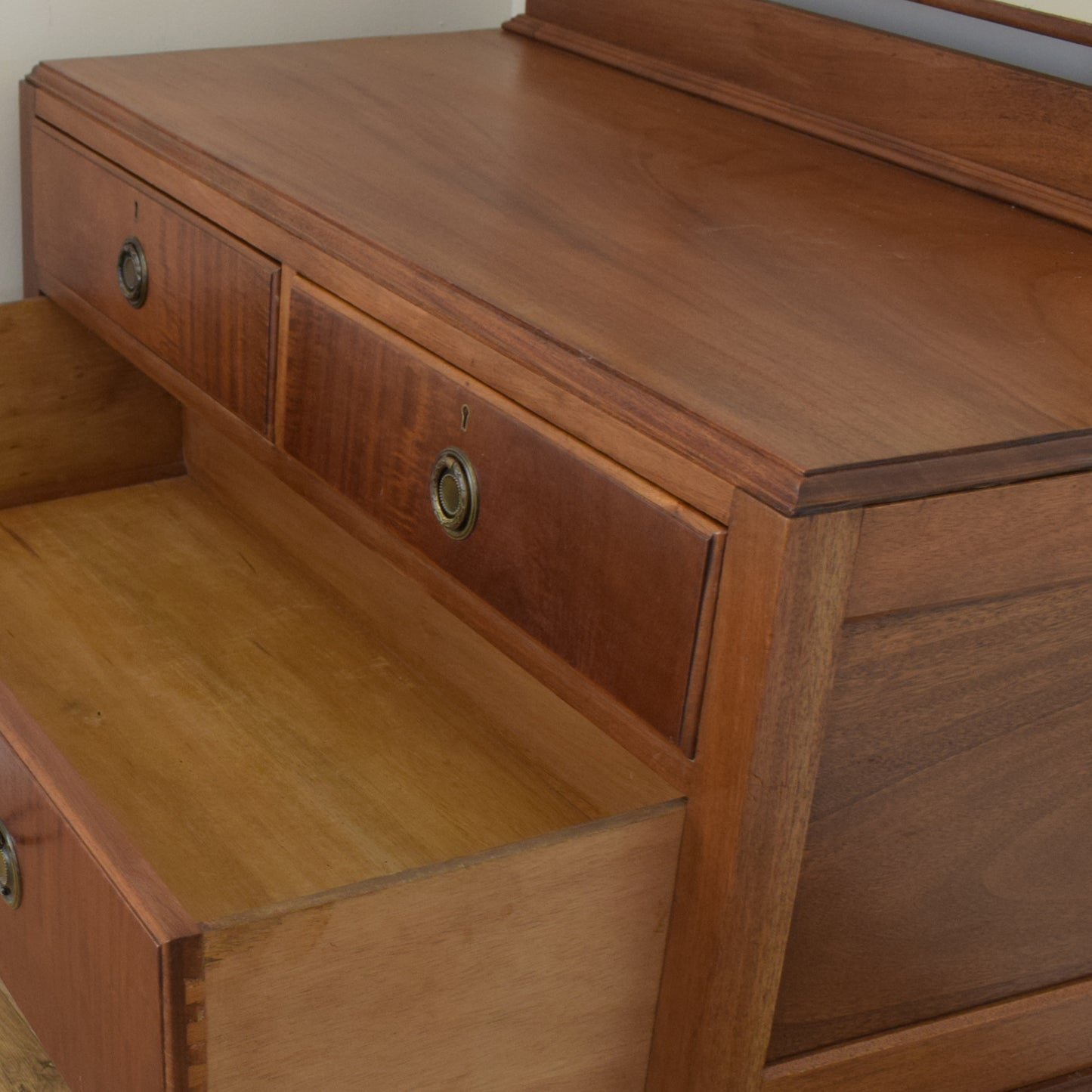 Mahogany Vanity Table