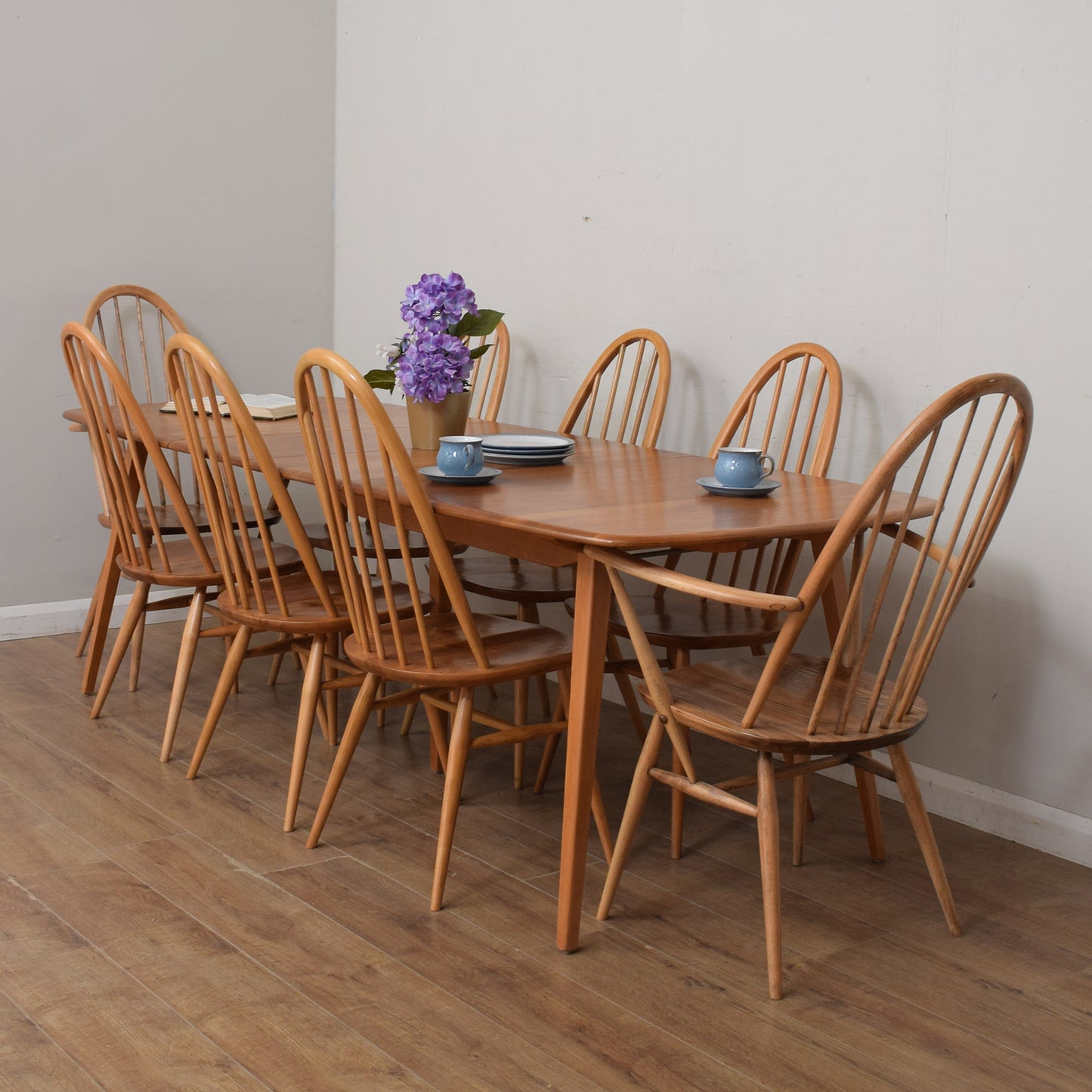 Ercol Windsor Grand Plank Table And 8 Chairs