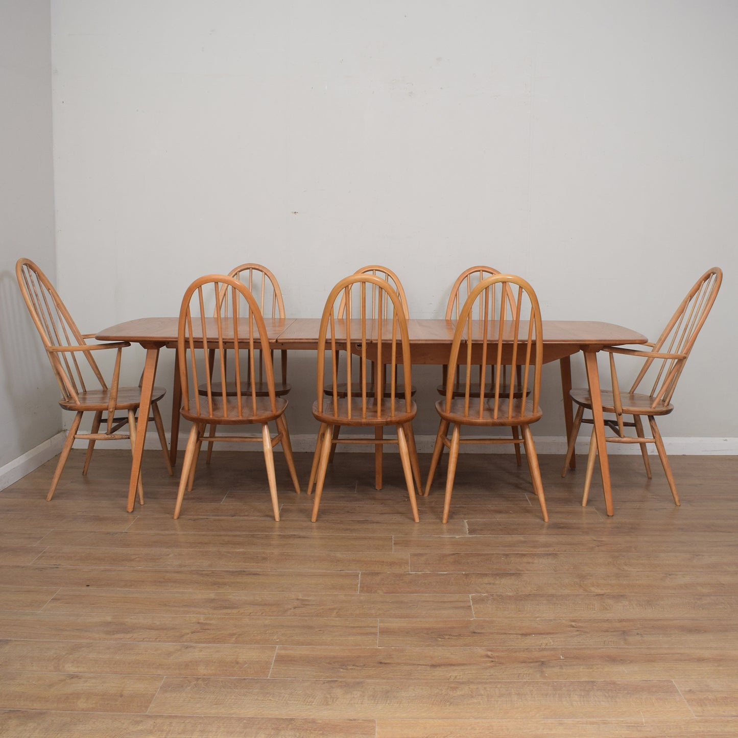 Ercol Windsor Grand Plank Table And 8 Chairs