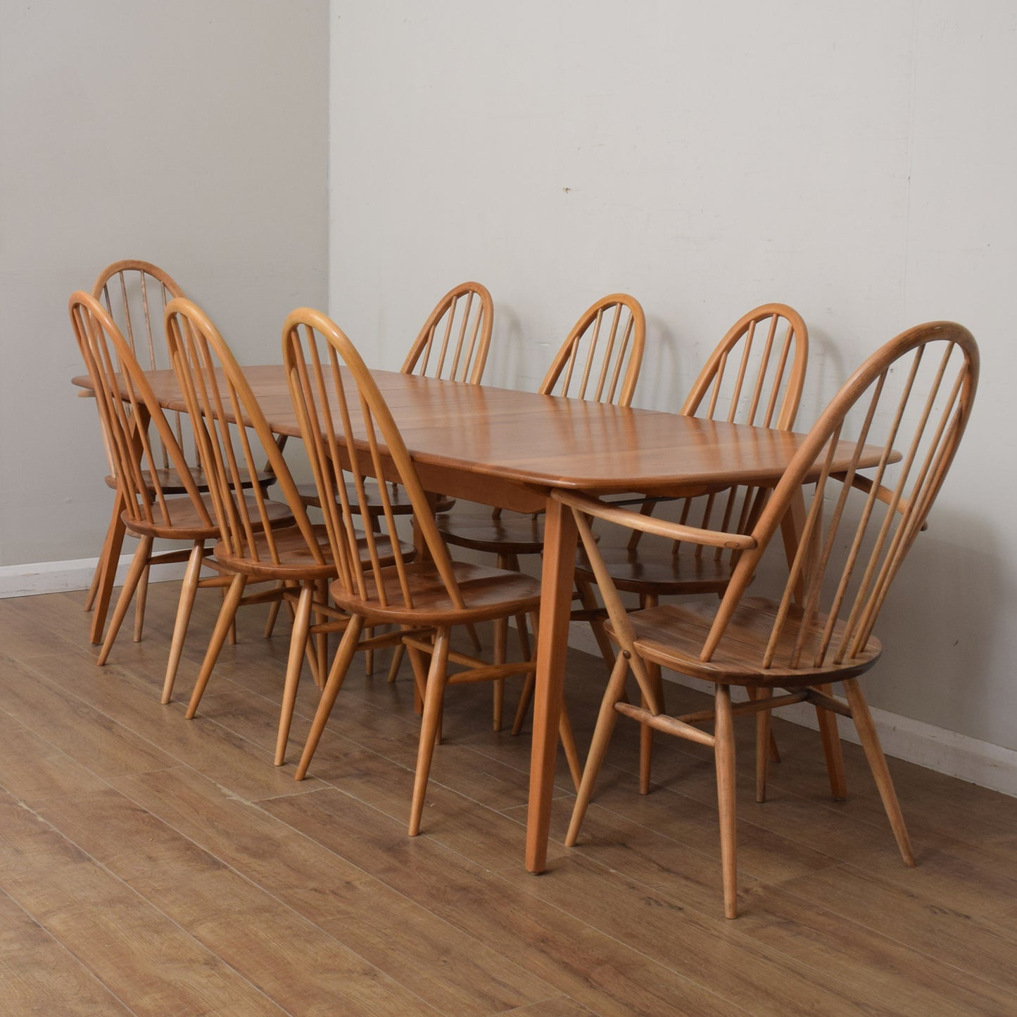 Ercol Windsor Grand Plank Table And 8 Chairs