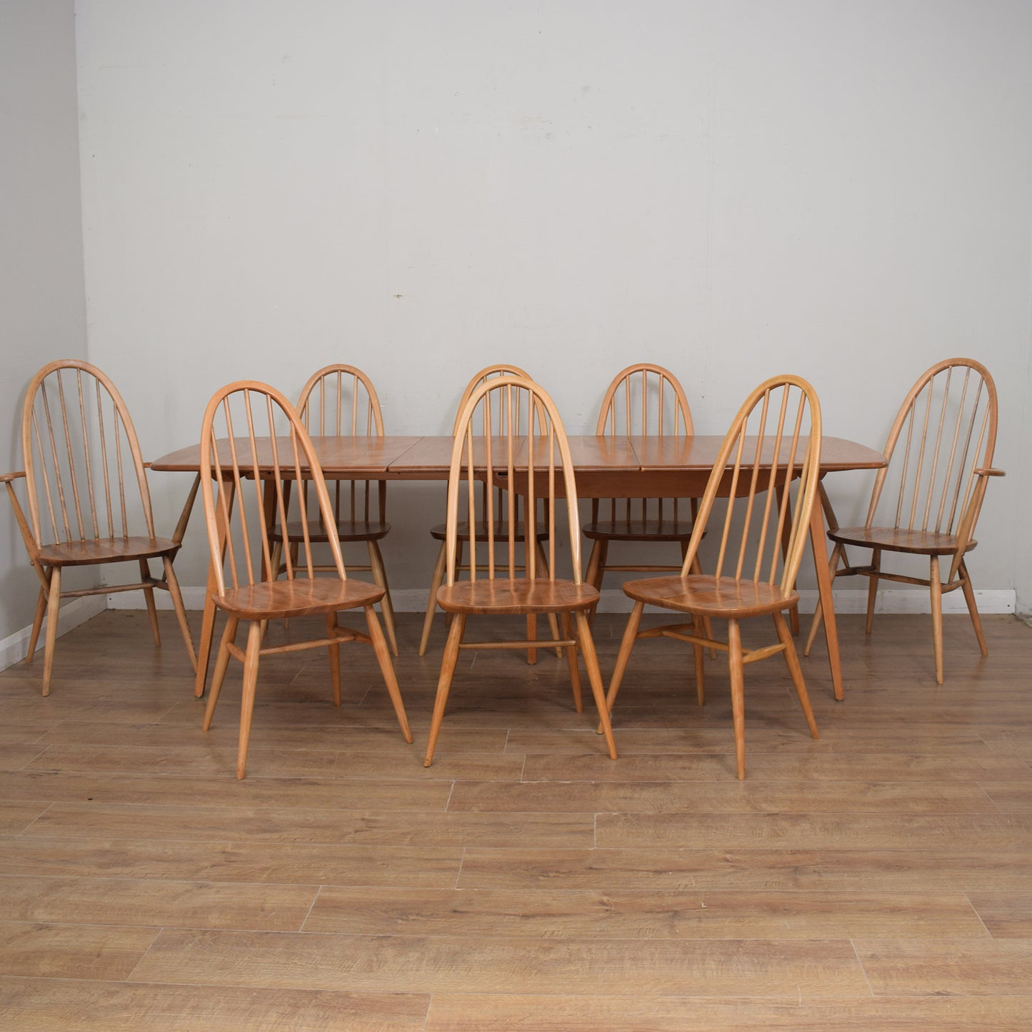 Ercol Windsor Grand Plank Table And 8 Chairs