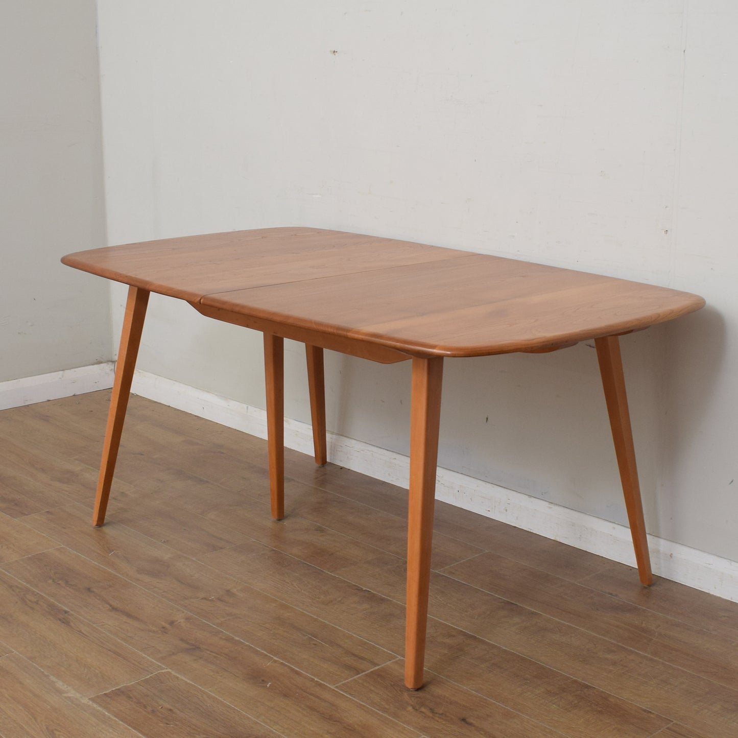 Ercol Windsor Grand Plank Table And 8 Chairs