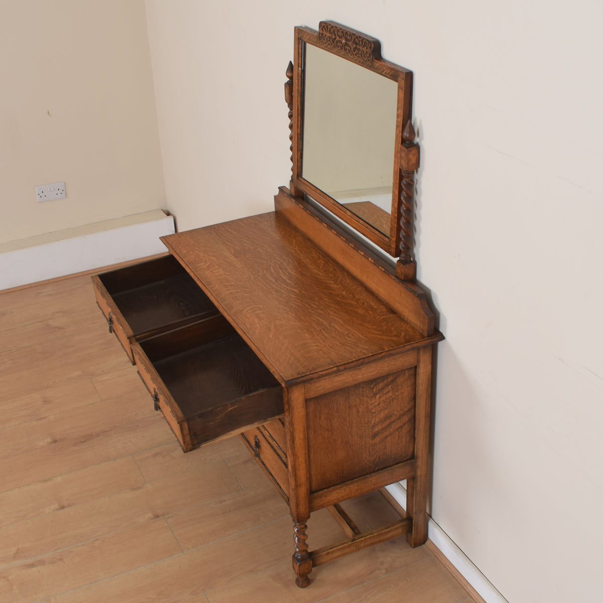 Barley Twist Dressing Table