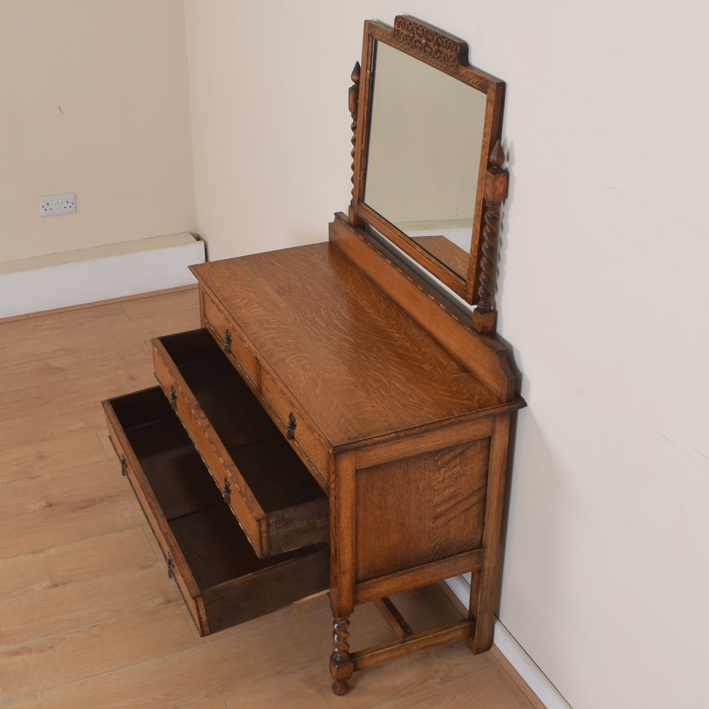 Barley Twist Dressing Table
