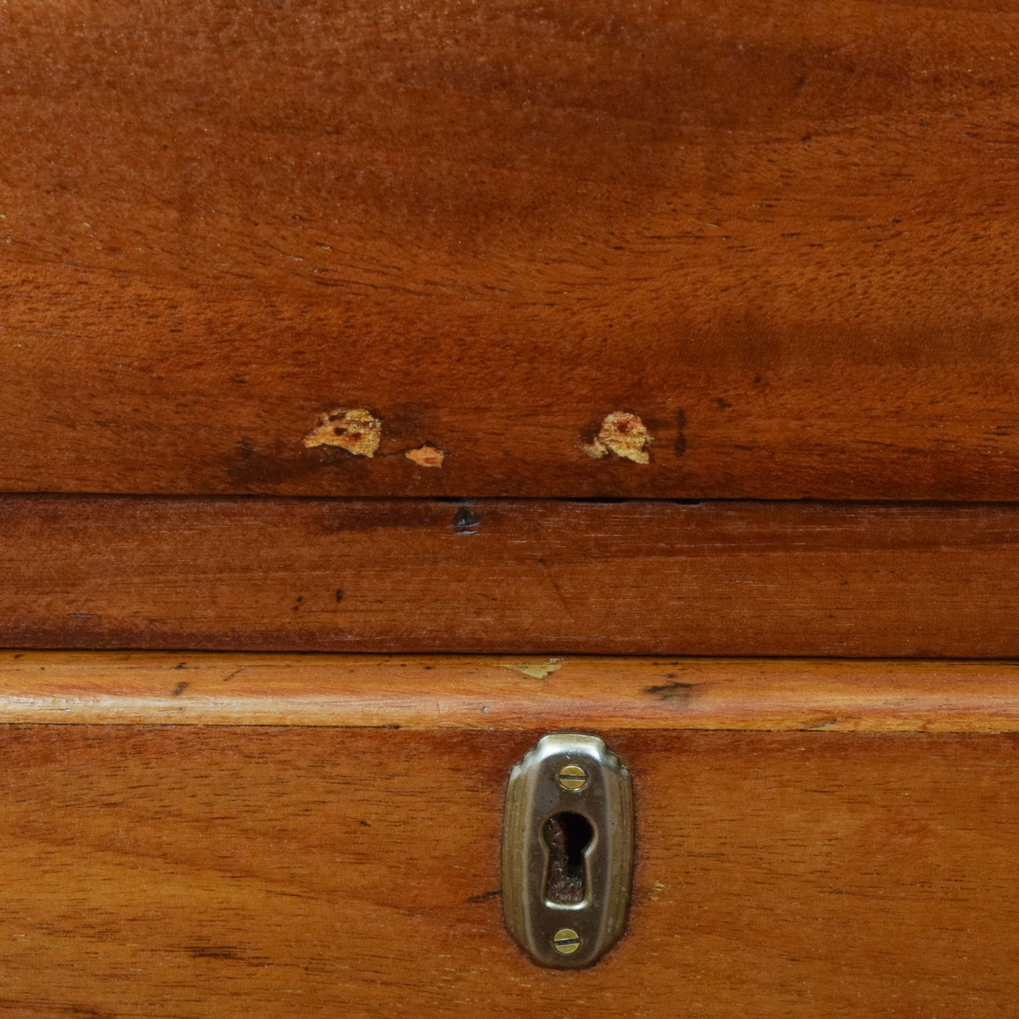 Rustic Mahogany Chest of Drawers