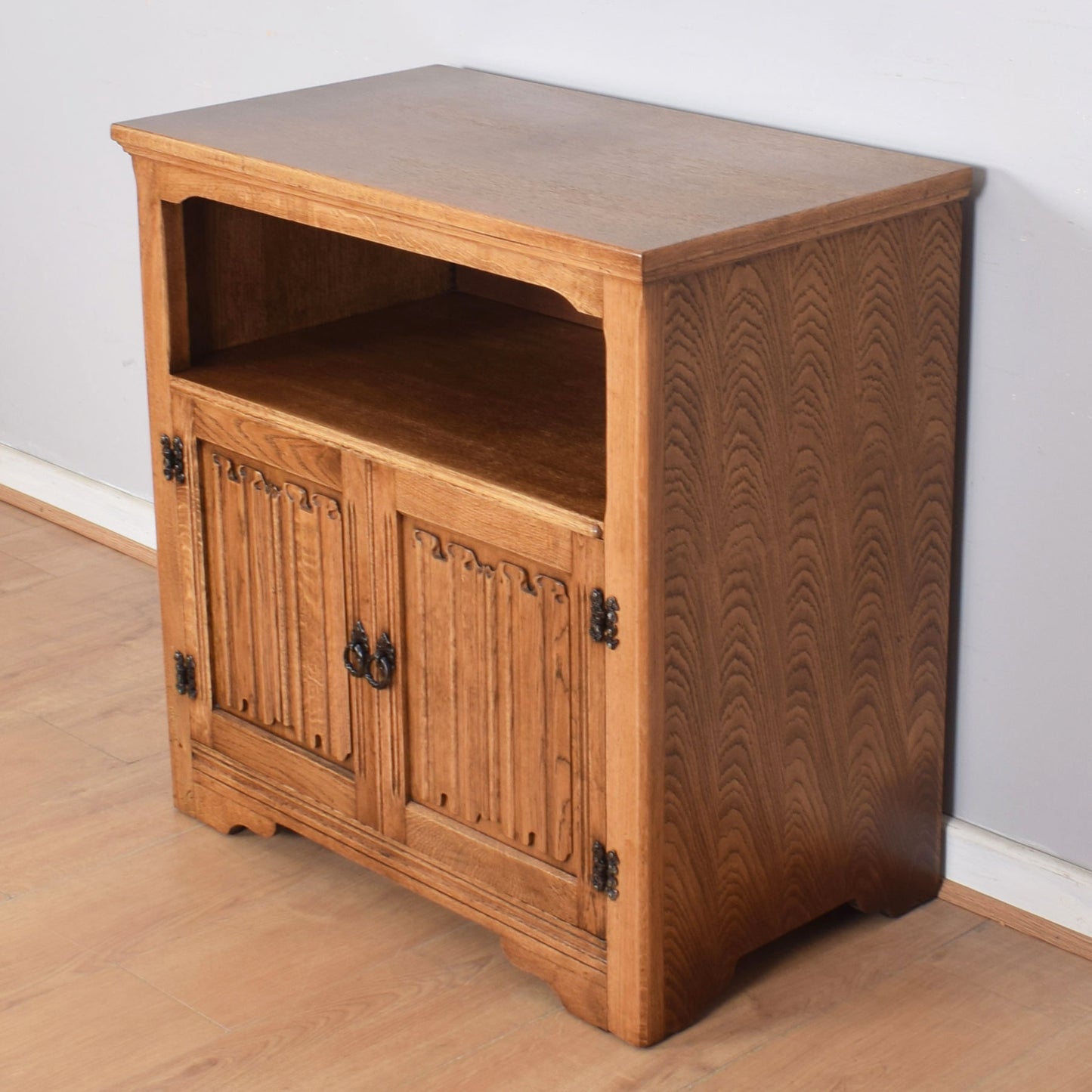 Oak Linenfold TV Cabinet