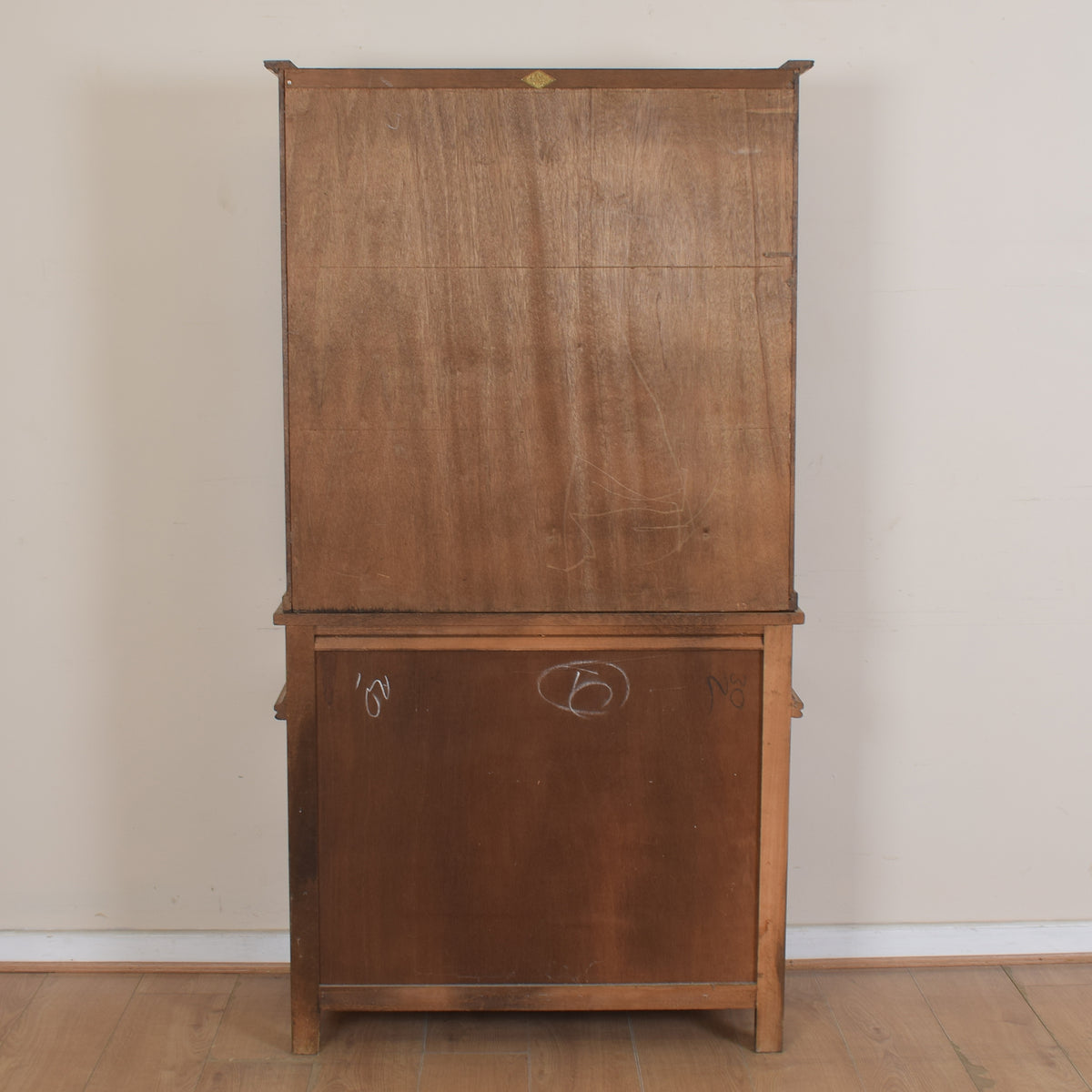 Old Charm Dresser