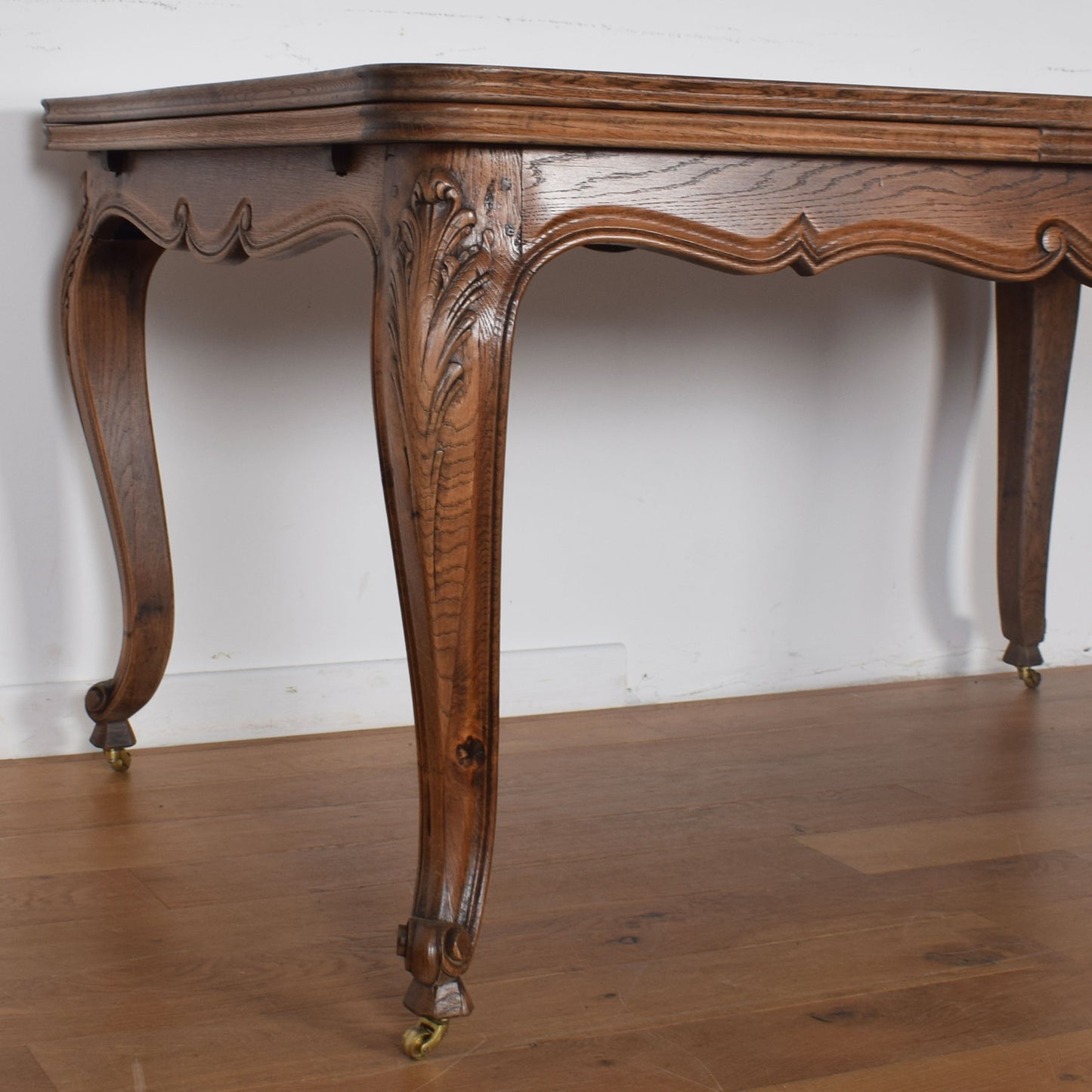 French Louis XV Style Dining Table with Six Chairs