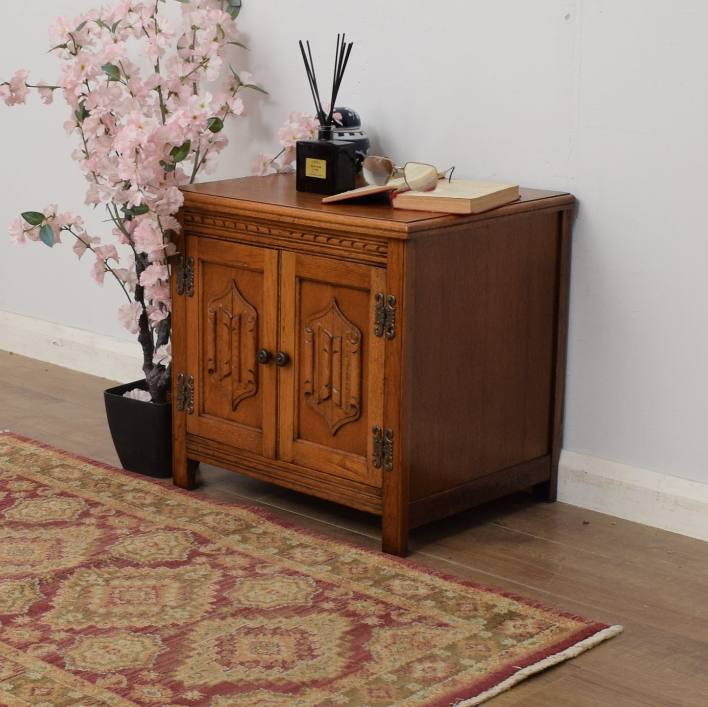 Old Charm Side Cabinet