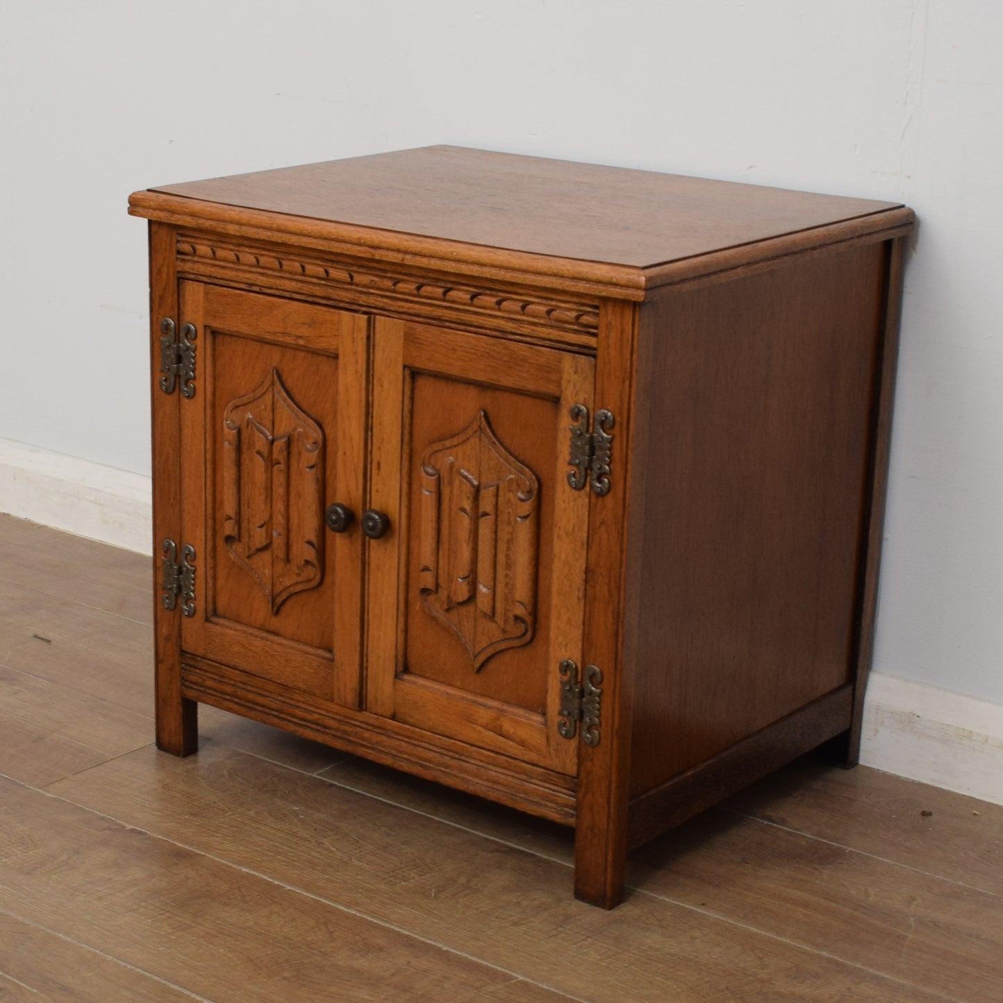 Old Charm Side Cabinet
