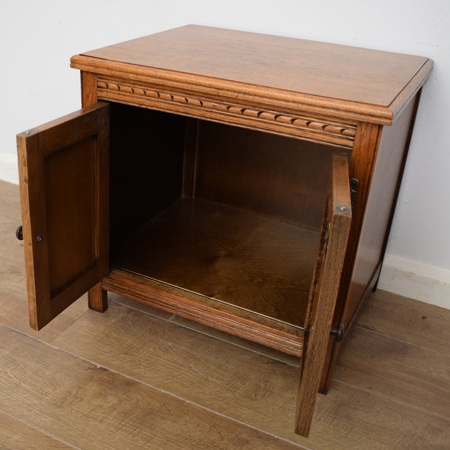 Old Charm Side Cabinet