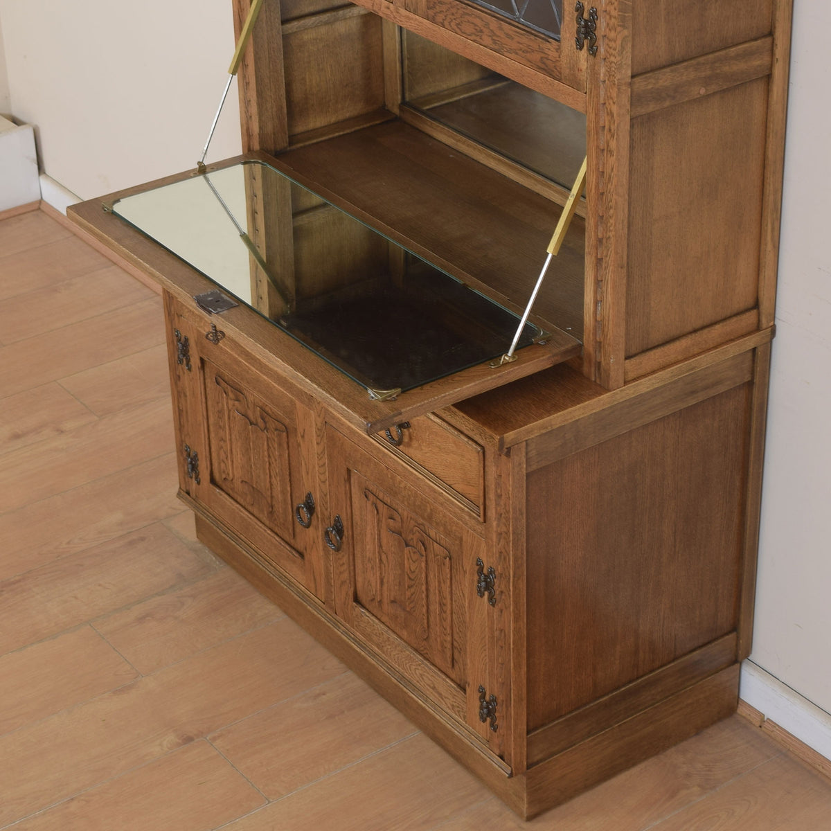 Glazed Jaycee Display Unit