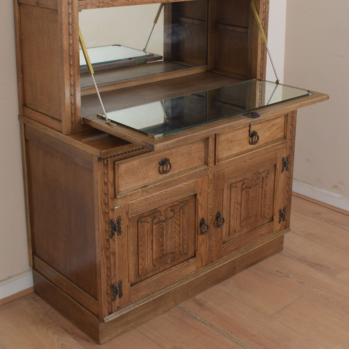 Glazed Jaycee Display Unit