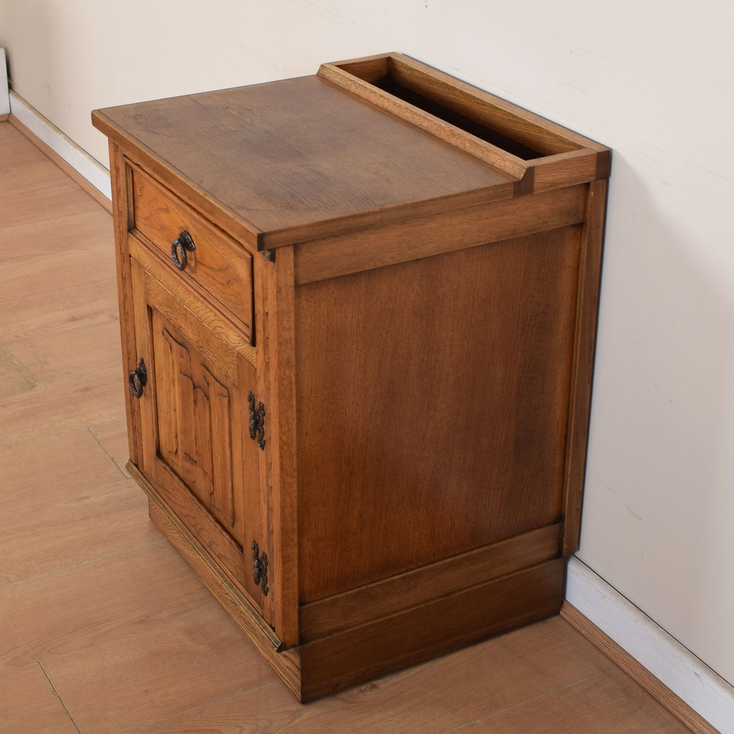 Jaycee Cabinet & Umbrella Stand.