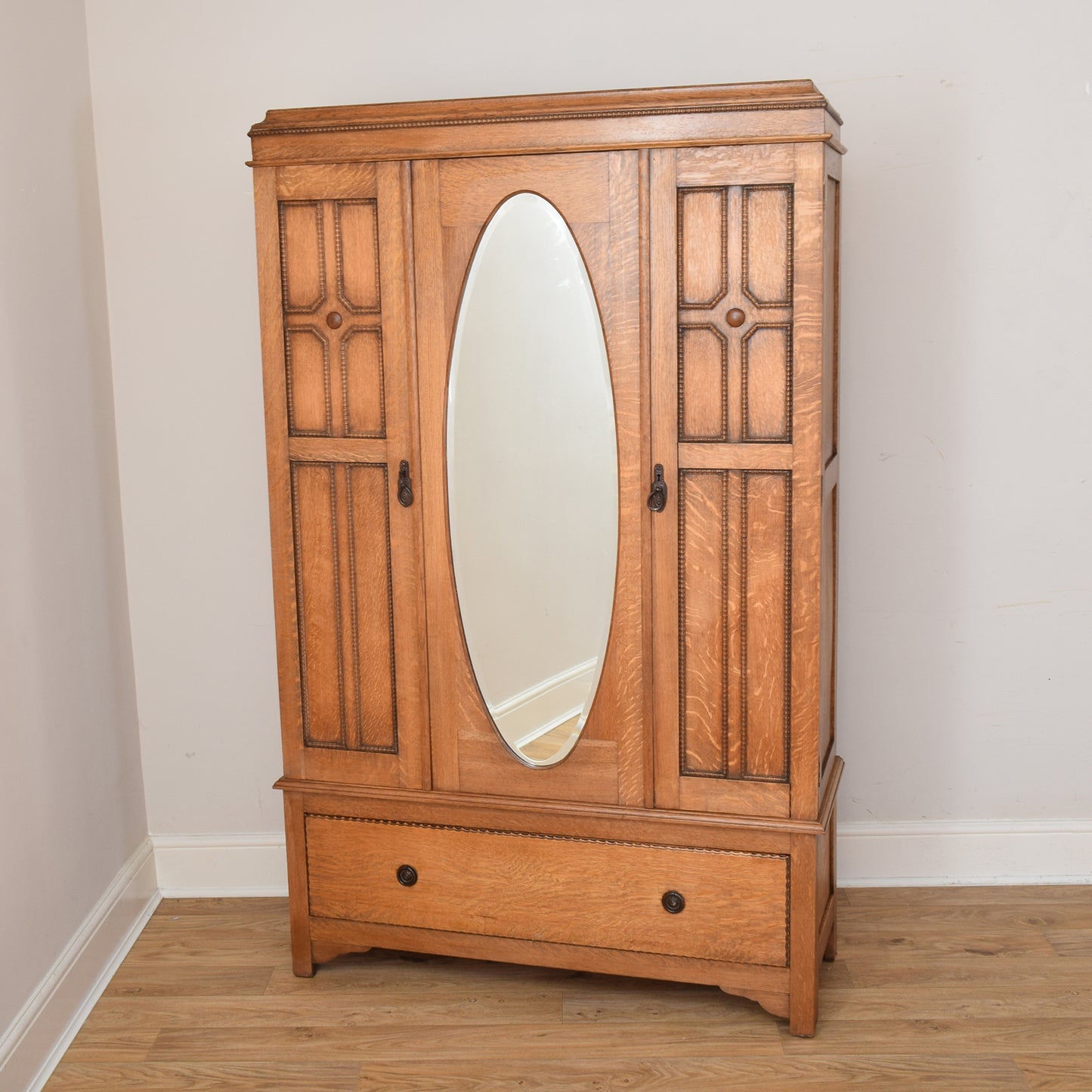 Oak Mirrored Hallrobe