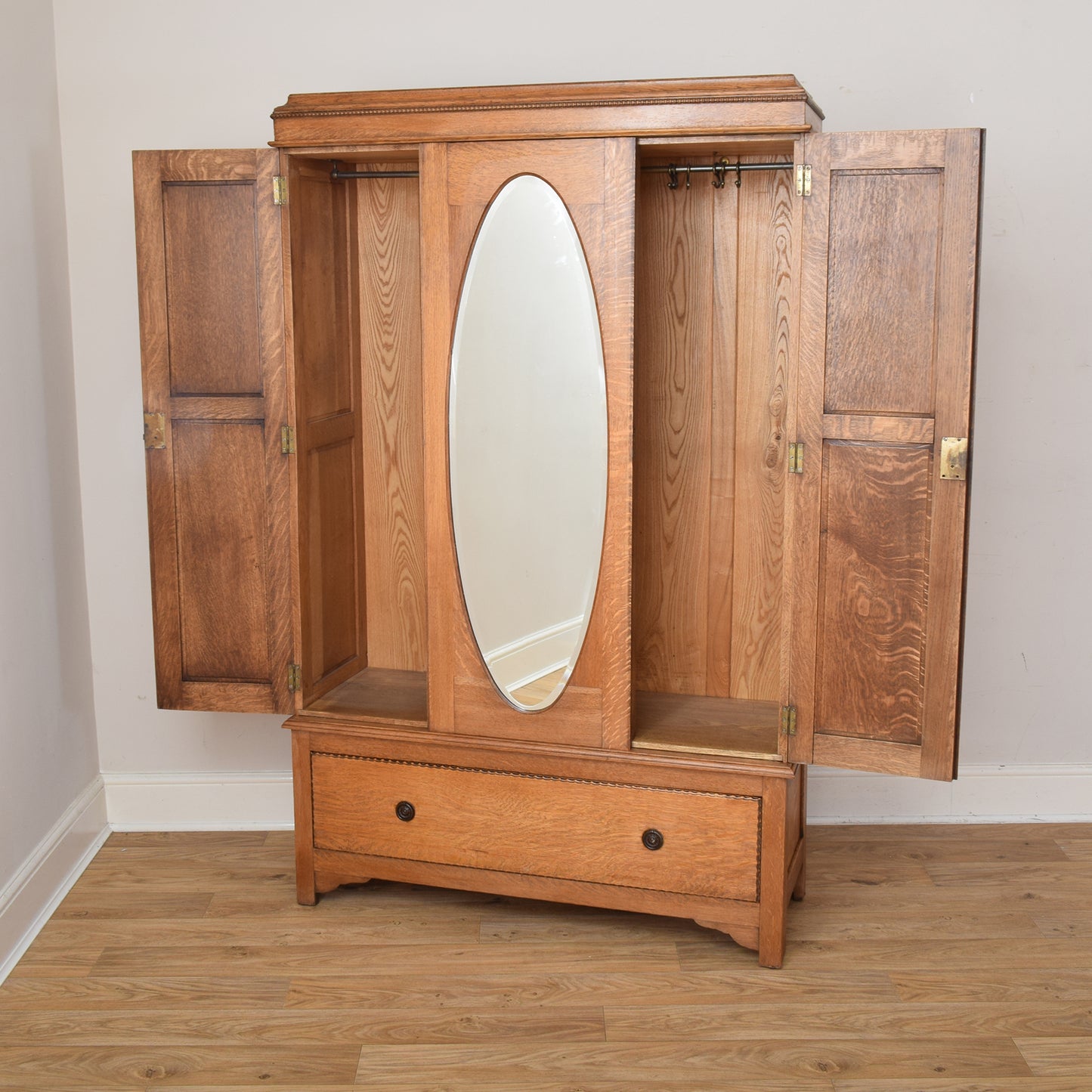Oak Mirrored Hallrobe