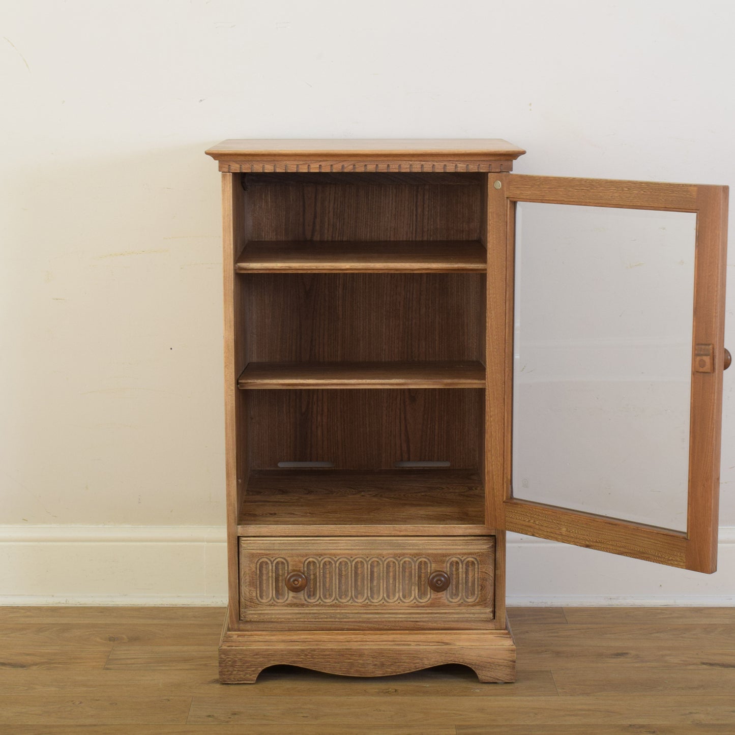 Ercol HiFi Unit